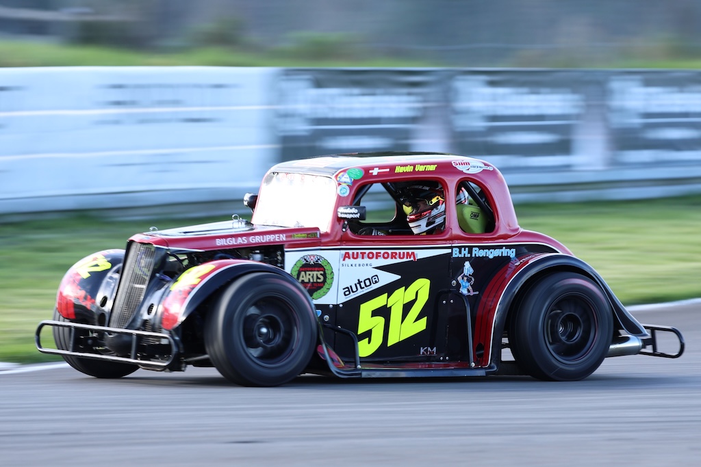 Fjerde Legends Car Cup titel til Kevin Verner og ARTS.
(Foto: Motorsporten.dk)
